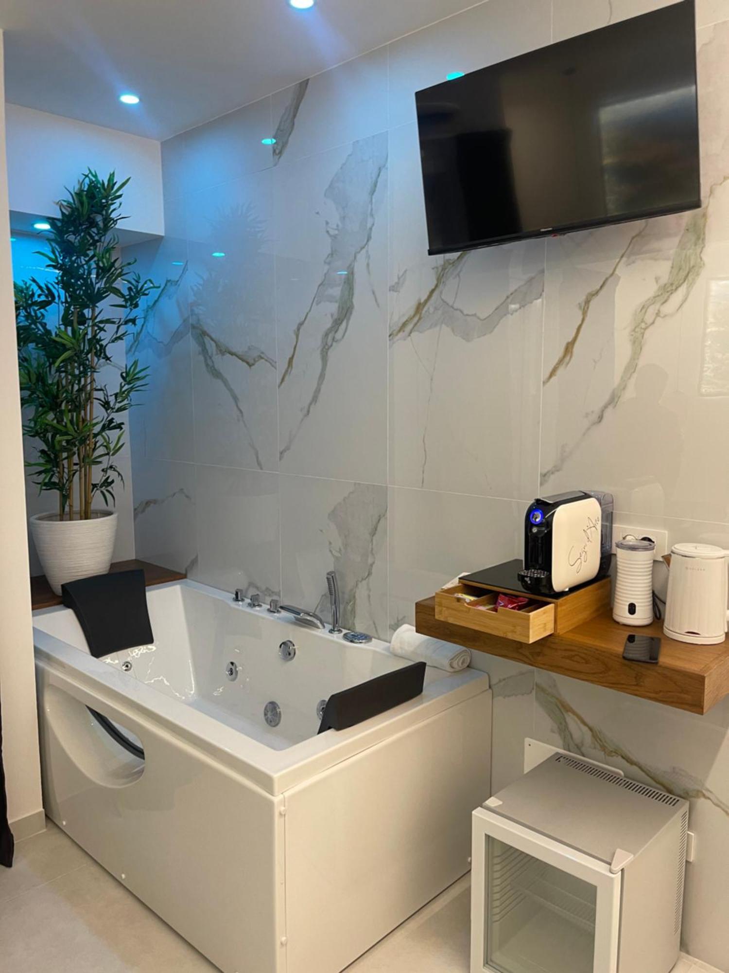 Maridda-Experience Rooms- Giardini-Naxos Kültér fotó